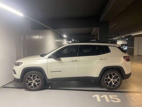 JEEP COMPASS 1.3 T270 TURBO FLEX LONGITUDE AT6 JEEP COMPASS 1.3 T270 TURBO FLEX LONGITUDE AT6